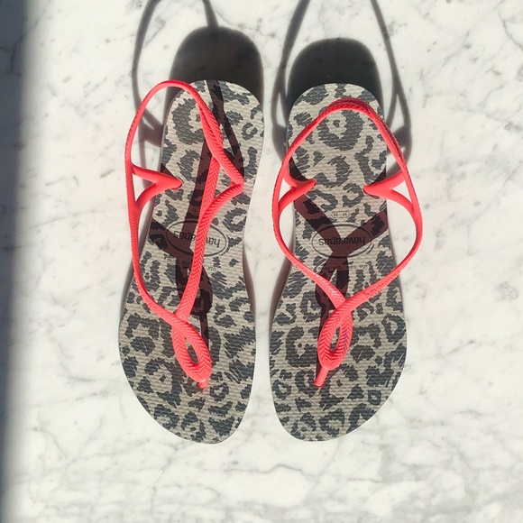 Havainas sandals sz 7/8 (37/38) - Picture 2 of 6